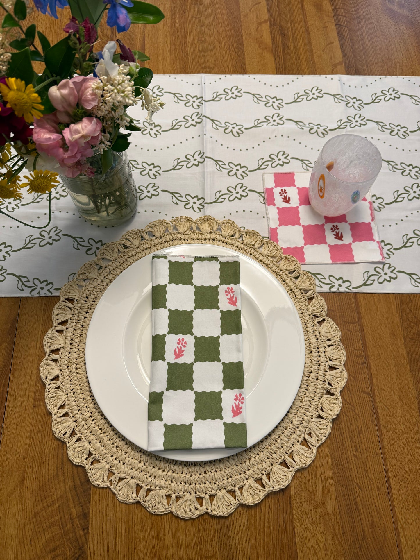 Table Runner in Jardim do Mar Green - Britt's Funky Stitch x Ceae Shop