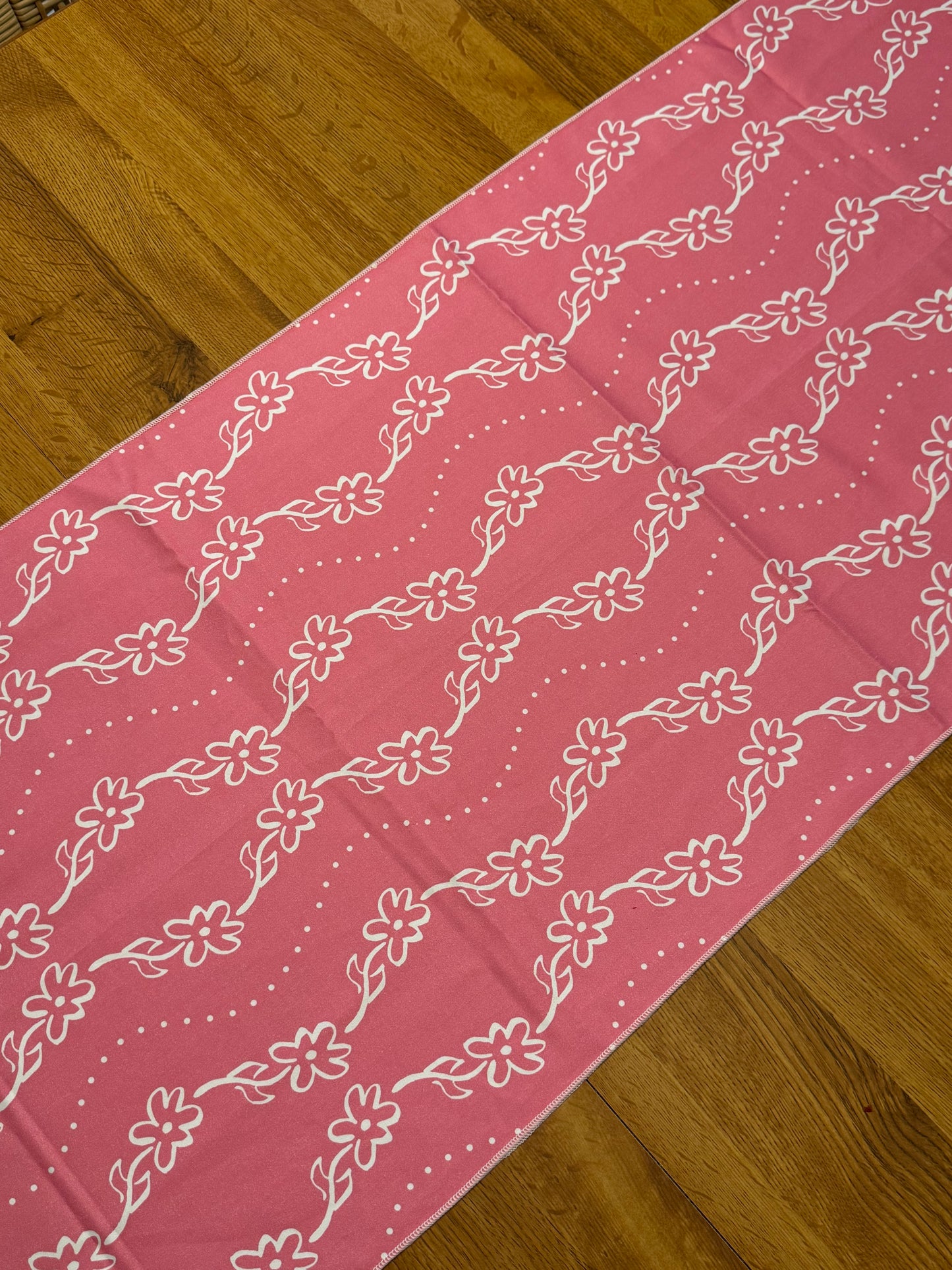 Table Runner in Jardim do Mar Pink - Britt's Funky Stitch x Ceae Shop