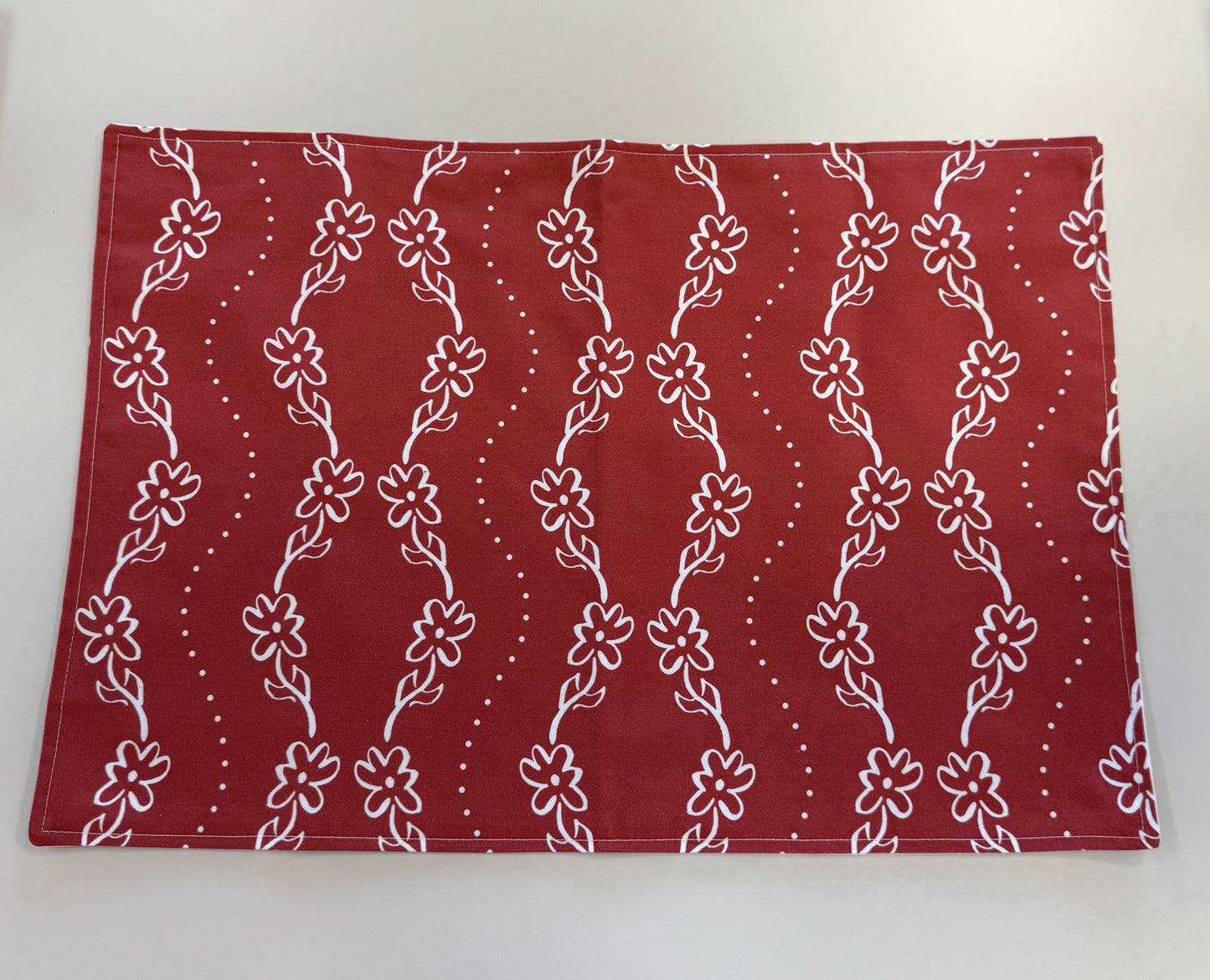 Placemat in Jardim do Mar Red - Britt's Funky Stitch x Ceae Shop