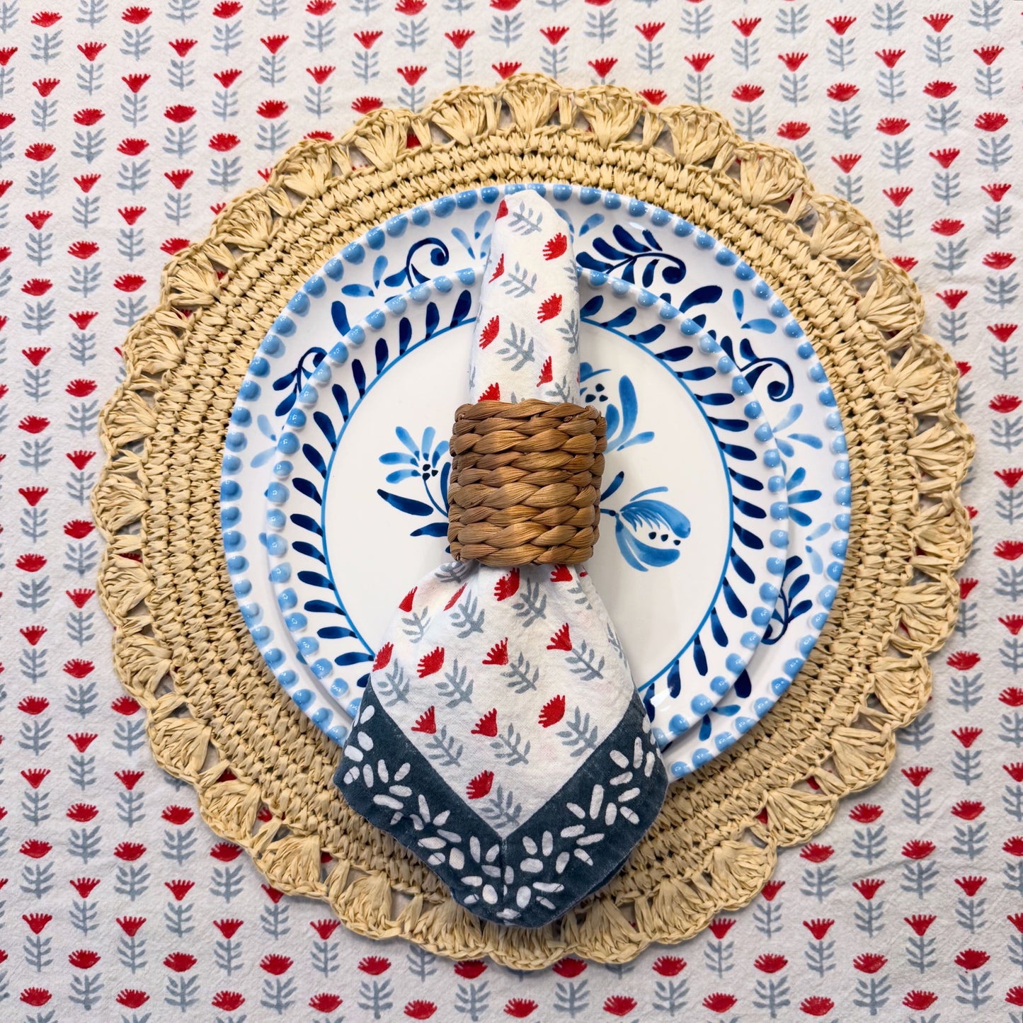 Claire Dinner Napkin in Poppy