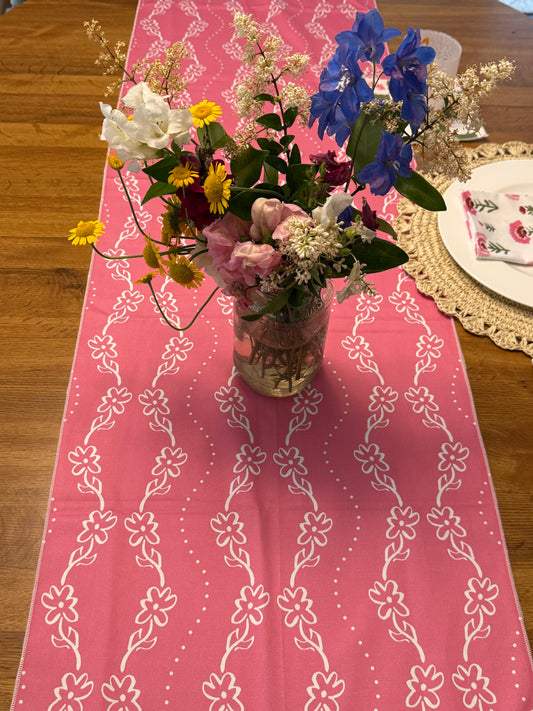 Table Runner in Jardim do Mar Pink - Britt's Funky Stitch x Ceae Shop