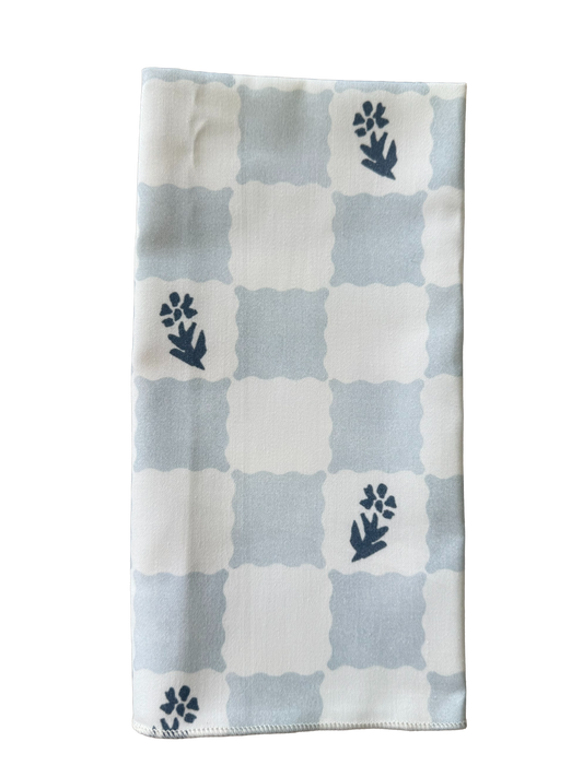 Check Fleur Dinner Napkin in Blue