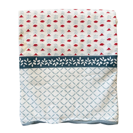 Claire Tablecloth in Poppy